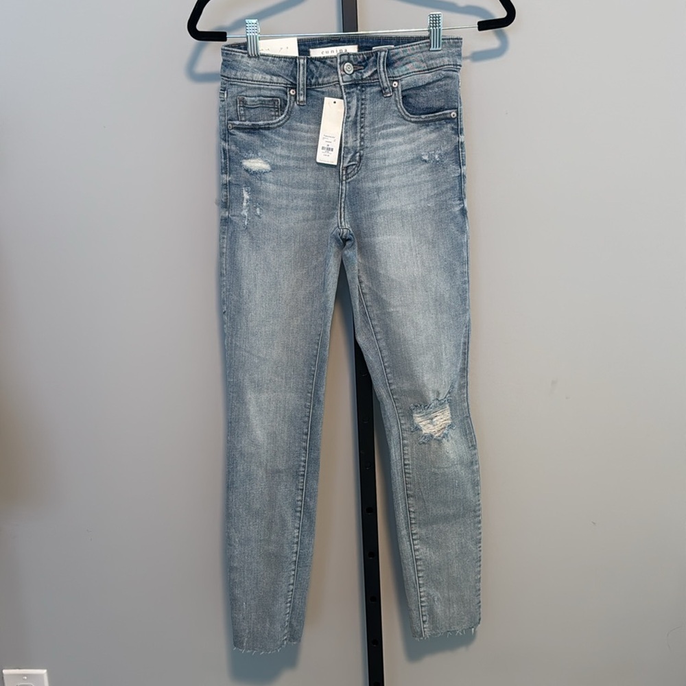 Francesca’s Boutique Eunina Mid Rise Knee Slit Skinny Stretch Jeans 26 New NWT